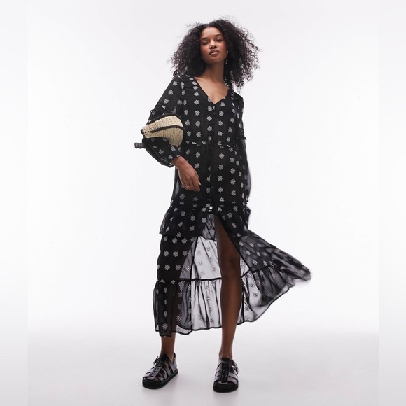 Topshop Dresses & Skirts - Topshop Embroidered Maxi Dress